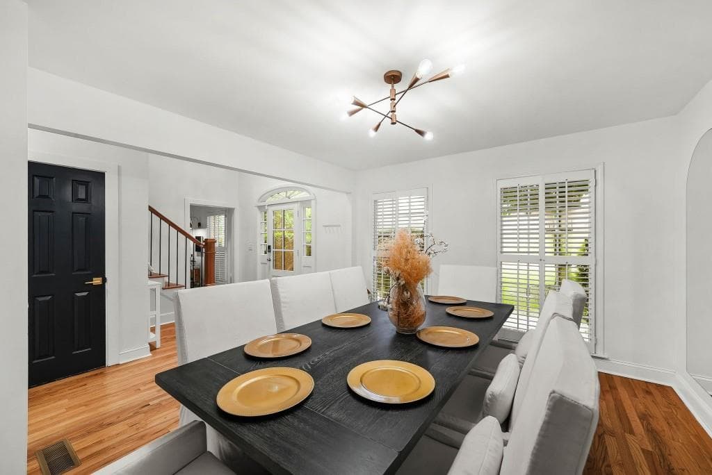 3 bedroom, 3 bathroom, 2,704 sq ft single family residence for sale at 4211 Gladney Drive, Atlanta, GA 30340 — photo 6