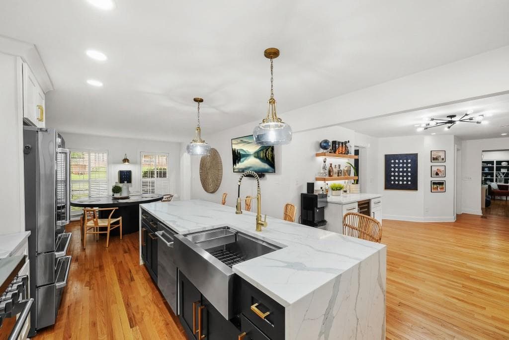3 bedroom, 3 bathroom, 2,704 sq ft single family residence for sale at 4211 Gladney Drive, Atlanta, GA 30340 — photo 9