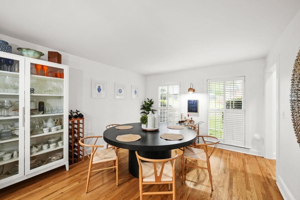 3 bedroom, 3 bathroom, 2,704 sq ft single family residence for sale at 4211 Gladney Drive, Atlanta, GA 30340 — photo 10