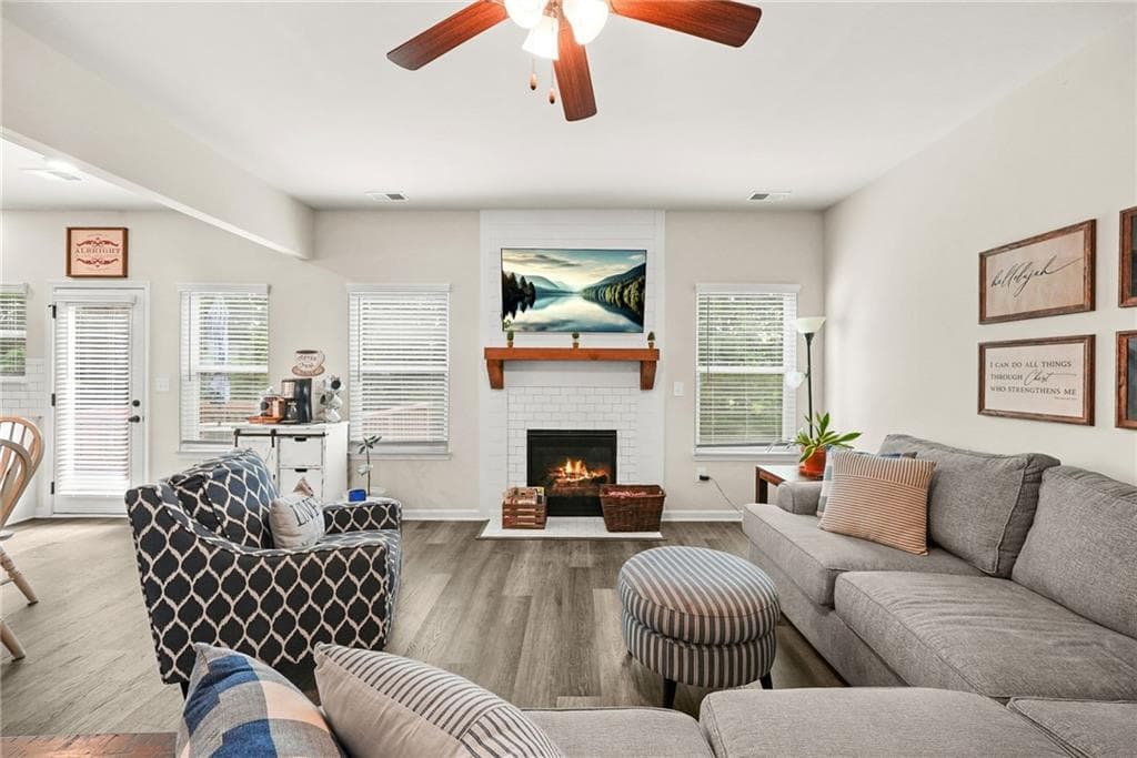 5 bedroom, 3 bathroom, 2,877 sq ft single family residence for sale at 408 Rio Dell Court, Locust Grove, GA 30248 — photo 4
