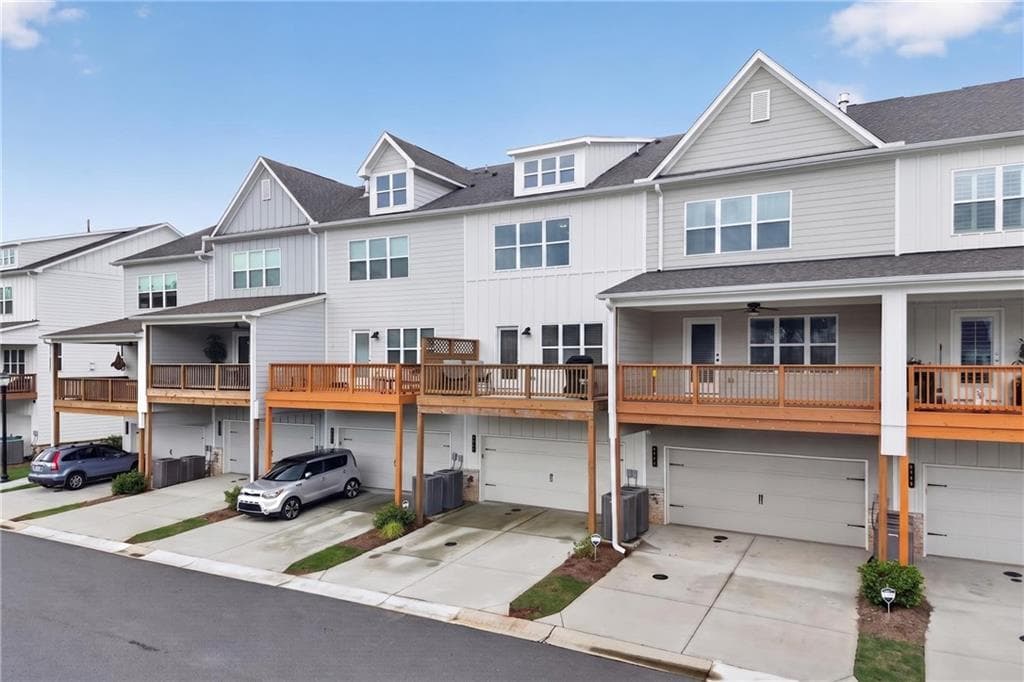 3 bedroom, 4 bathroom, 2,140 sq ft townhouse for sale at 1708 Evenstad Way, Smyrna, GA 30080 — photo 3