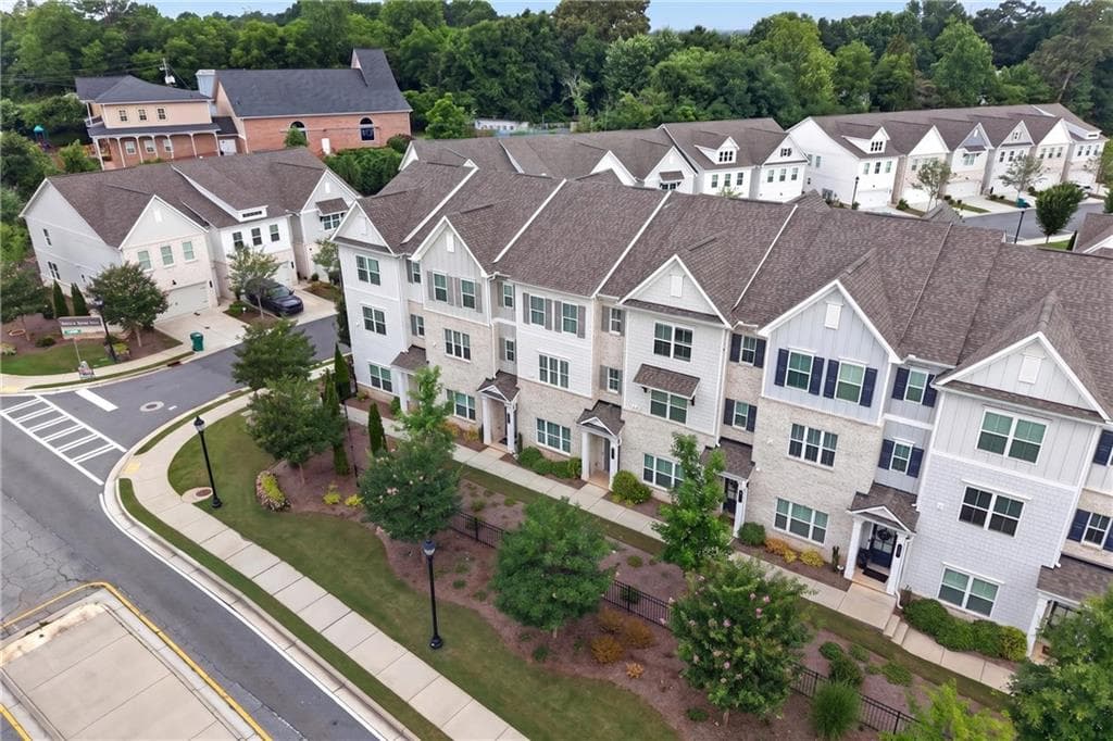 3 bedroom, 4 bathroom, 2,140 sq ft townhouse for sale at 1708 Evenstad Way, Smyrna, GA 30080 — photo 5