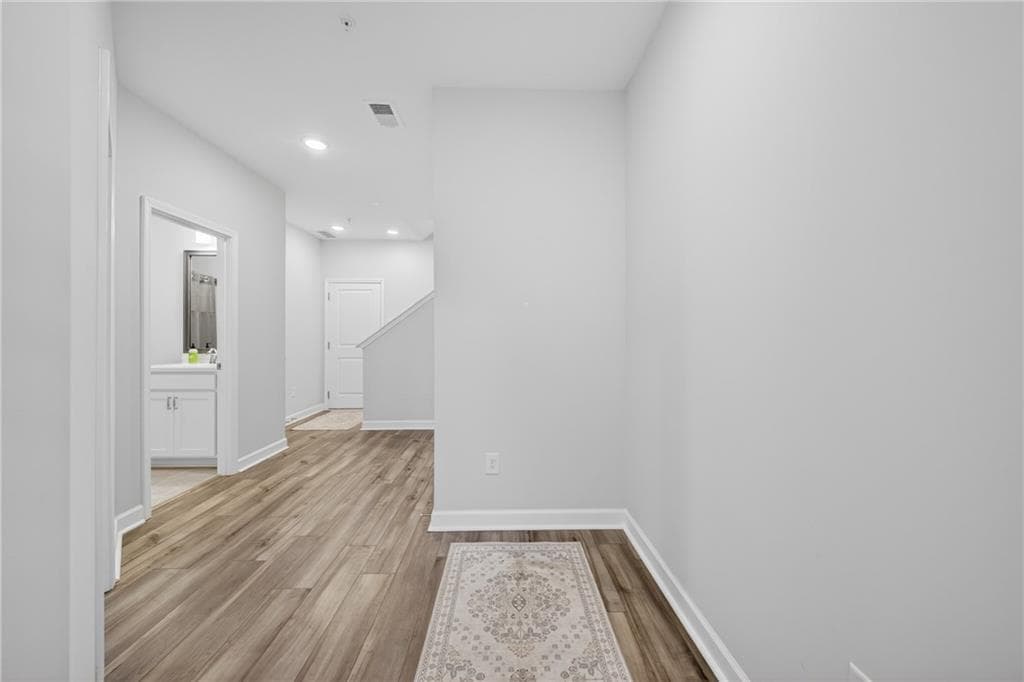 3 bedroom, 4 bathroom, 2,140 sq ft townhouse for sale at 1708 Evenstad Way, Smyrna, GA 30080 — photo 6