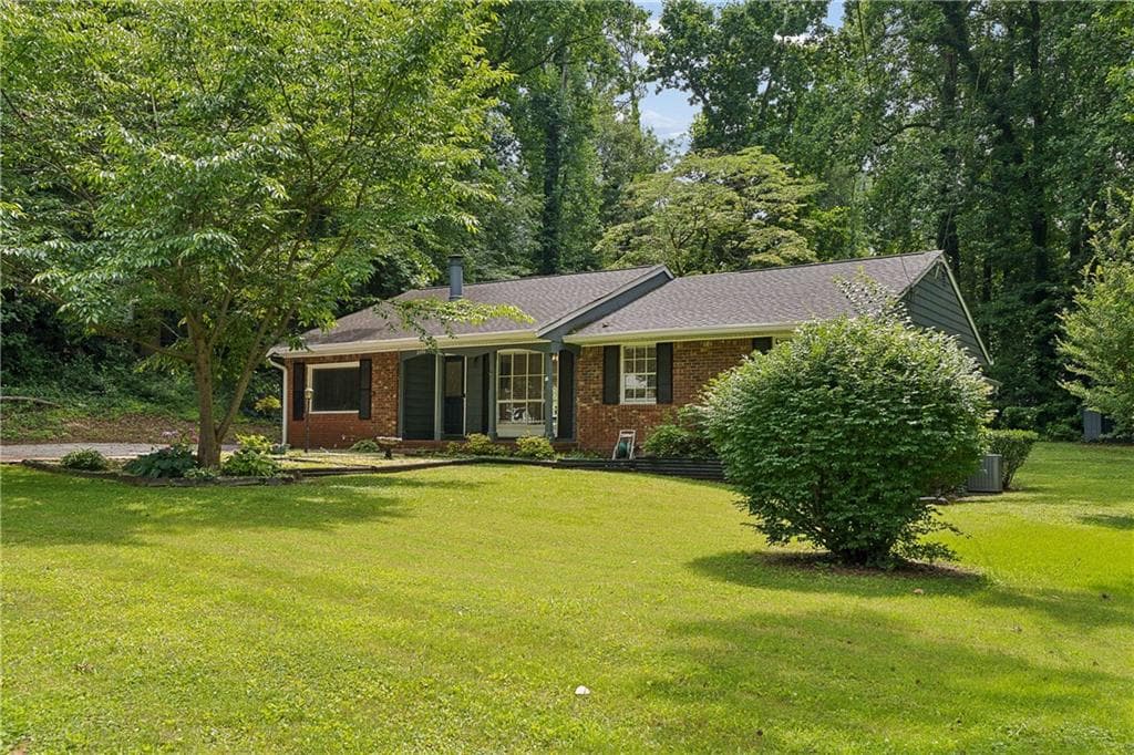 2530 Rolling View Drive, Smyrna, GA 30080 — most recent listing photo