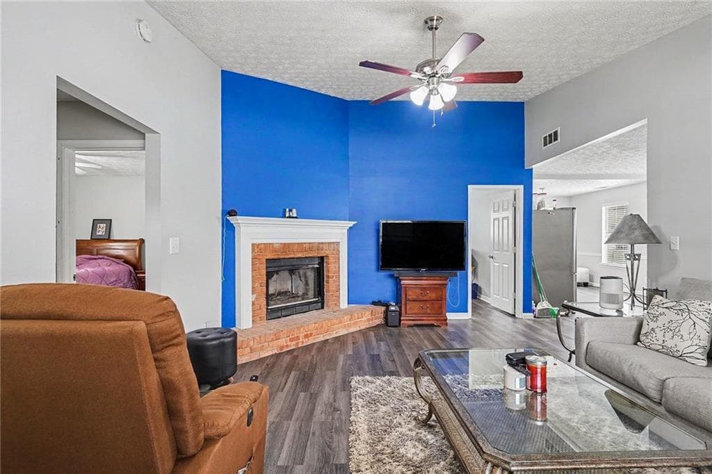 3 bedroom, 2 bathroom, 1,300 sq ft single family residence under contract at 2750 Mill Lake Way, Morrow, GA 30260 — photo 5