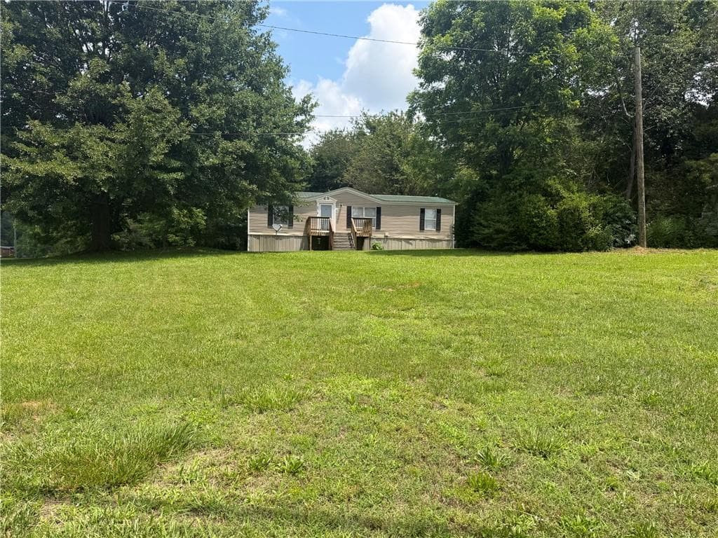 3 bedroom, 2 bathroom, 1,152 sq ft single family residence under contract at 4128 Price Road, Gainesville, GA 30506 — photo 10