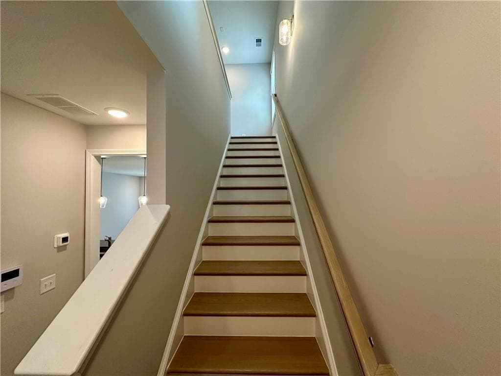 3 bedroom, 3 bathroom, 1,620 sq ft townhouse for rent at 1929 Appian Alley, Kennesaw, GA 30144 for $2,600 a month — photo 8