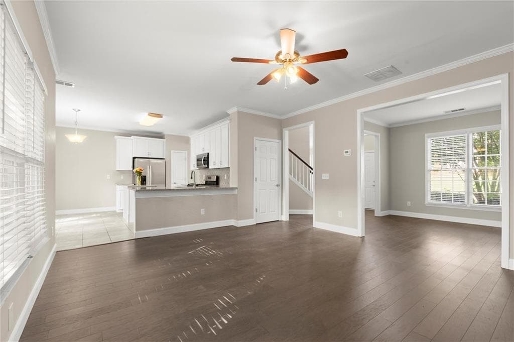 4 bedroom, 3 bathroom, 2,418 sq ft single family residence for sale at 4030 Annandale Main, Kennesaw, GA 30144 — photo 4