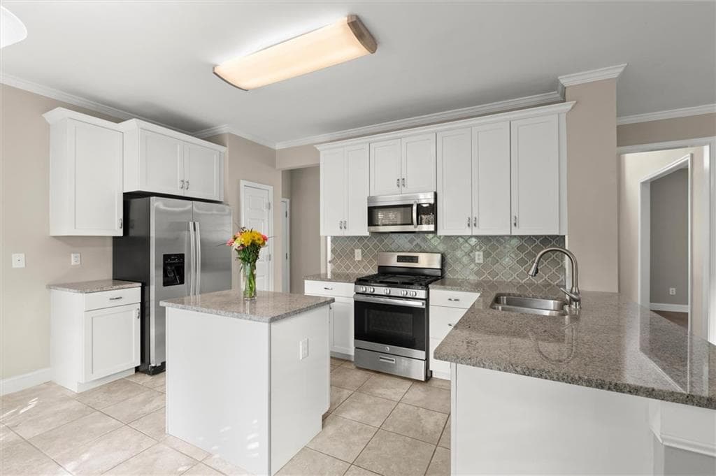 4 bedroom, 3 bathroom, 2,418 sq ft single family residence for sale at 4030 Annandale Main, Kennesaw, GA 30144 — photo 9