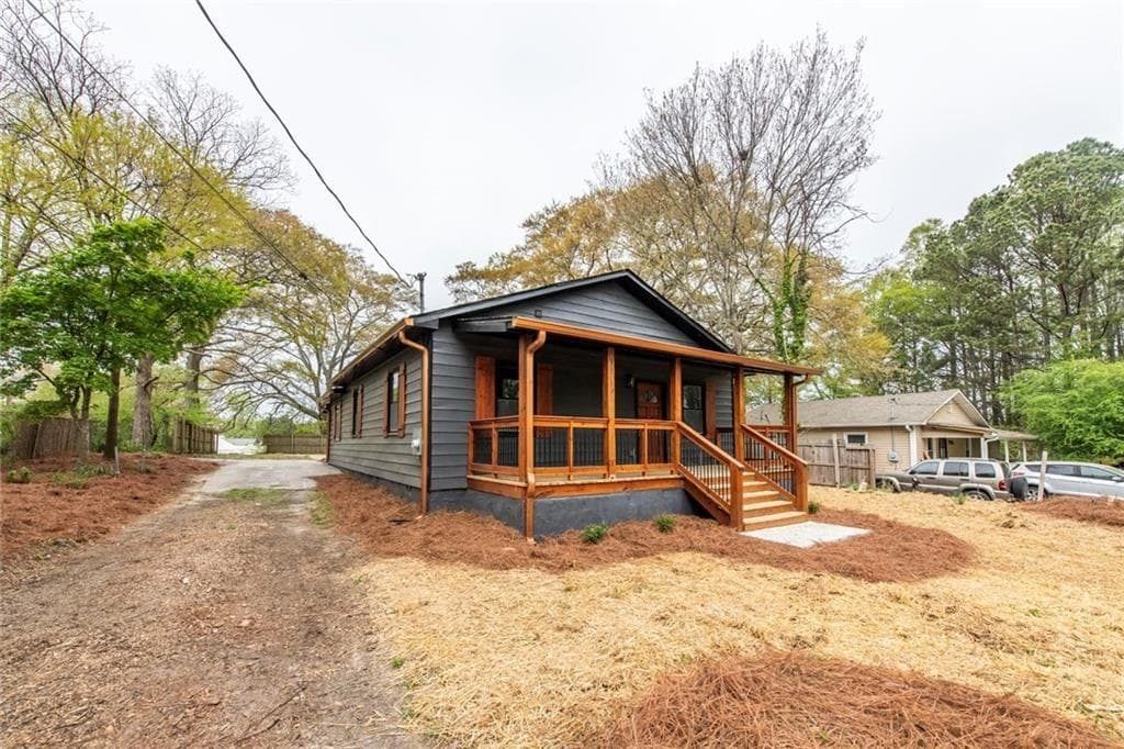 3 bedroom, 2 bathroom, 1,352 sq ft single family residence under contract at 520 Pate Drive, Villa Rica, GA 30180 — photo 3
