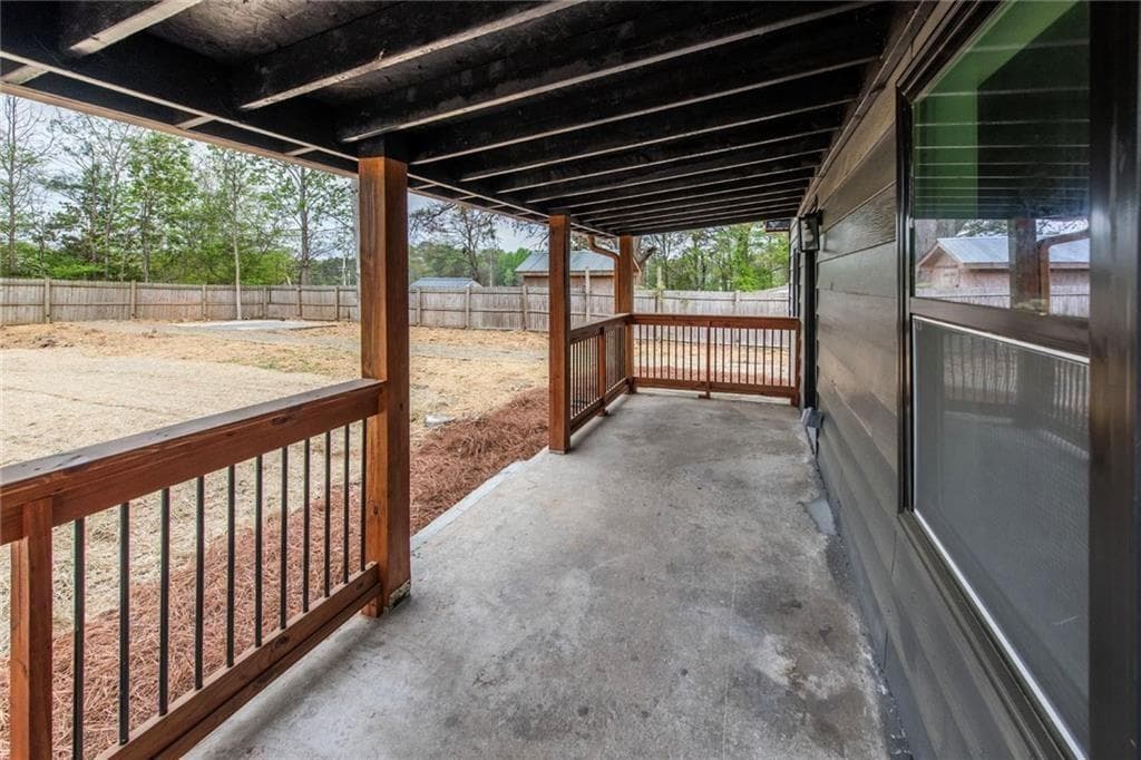 3 bedroom, 2 bathroom, 1,352 sq ft single family residence under contract at 520 Pate Drive, Villa Rica, GA 30180 — photo 6