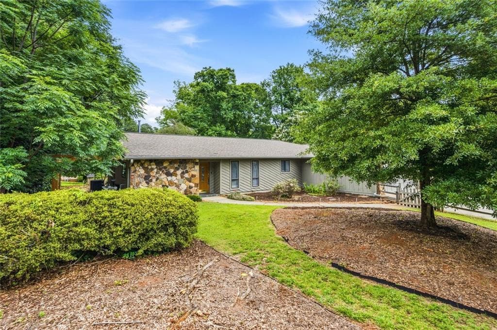 3 bedroom, 2 bathroom, 2,310 sq ft single family residence for sale at 4759 Mockernut Court, Lilburn, GA 30047 — photo 1 of 36
