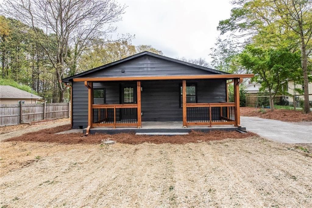 3 bedroom, 2 bathroom, 1,352 sq ft single family residence under contract at 520 Pate Drive, Villa Rica, GA 30180 — photo 8