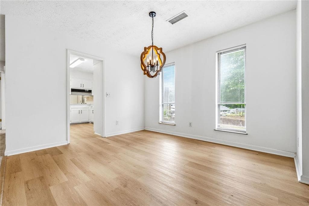 3 bedroom, 2 bathroom, 2,310 sq ft single family residence for sale at 4759 Mockernut Court, Lilburn, GA 30047 — photo 7