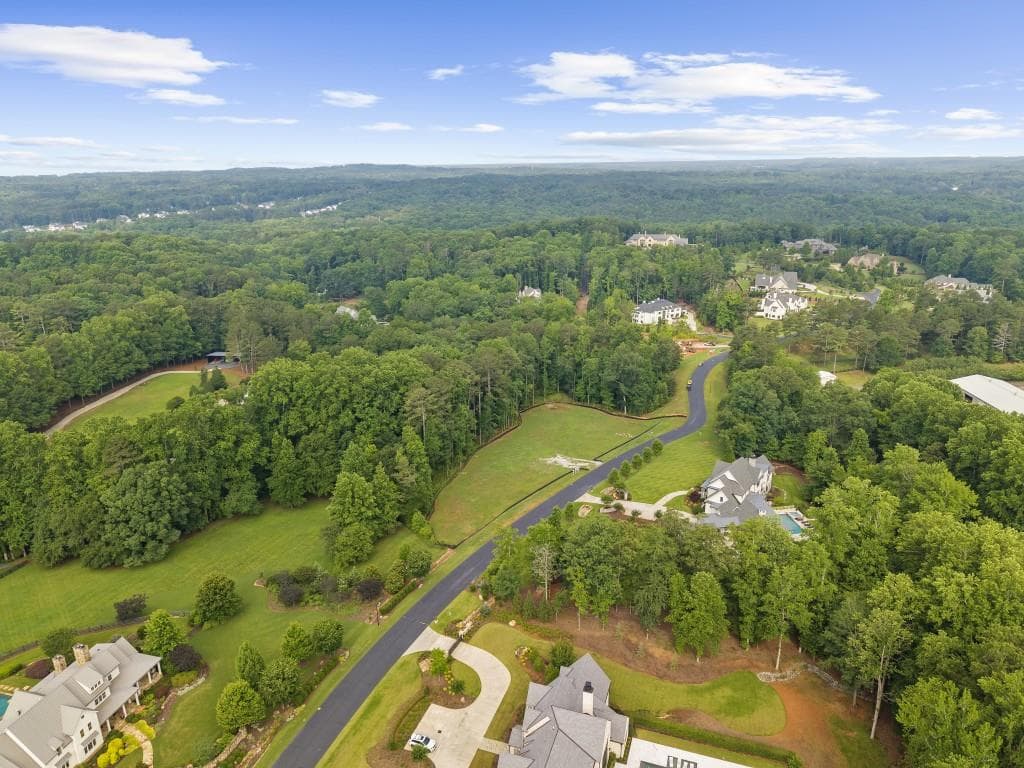 single family residence for sale at 535 Lost River Bnd, Milton, GA 30004 — photo 3