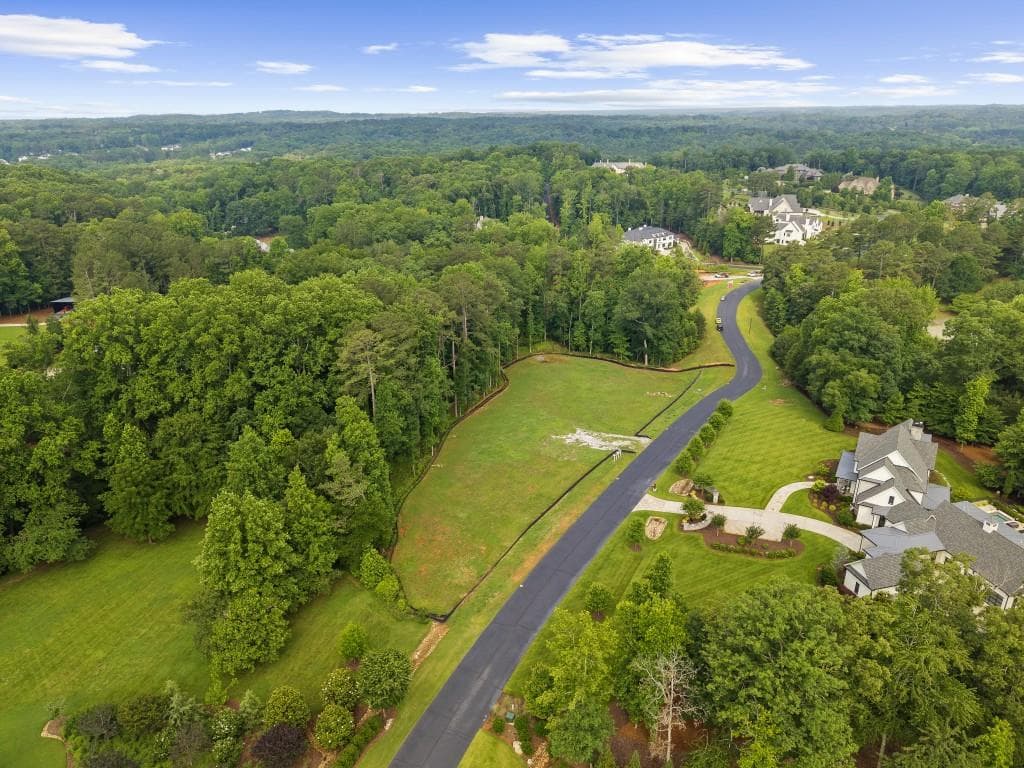 single family residence for sale at 535 Lost River Bnd, Milton, GA 30004 — photo 4