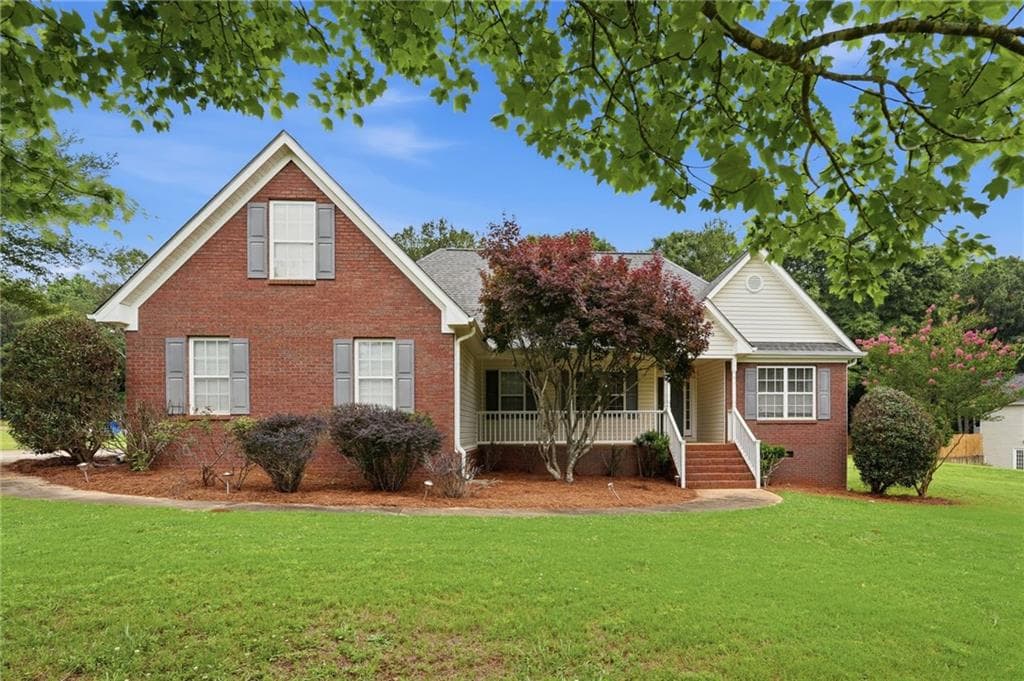 4 bedroom, 3 bathroom, 2,021 sq ft single family residence for sale at 115 Sweetwater, Social Circle, GA 30025