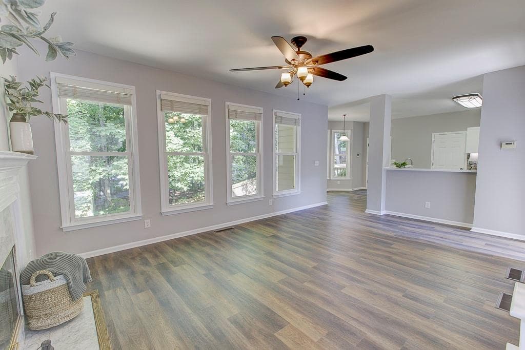 4 bedroom, 3 bathroom, 2,456 sq ft single family residence for sale at 4520 Wexford Court, Cumming, GA 30040 — photo 9