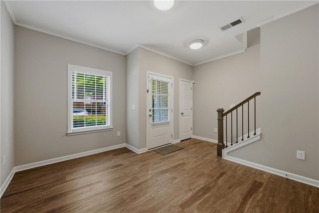 2 bedroom, 3 bathroom, 1,300 sq ft townhouse for sale at 633 Broadview Place, Atlanta, GA 30324 — photo 5
