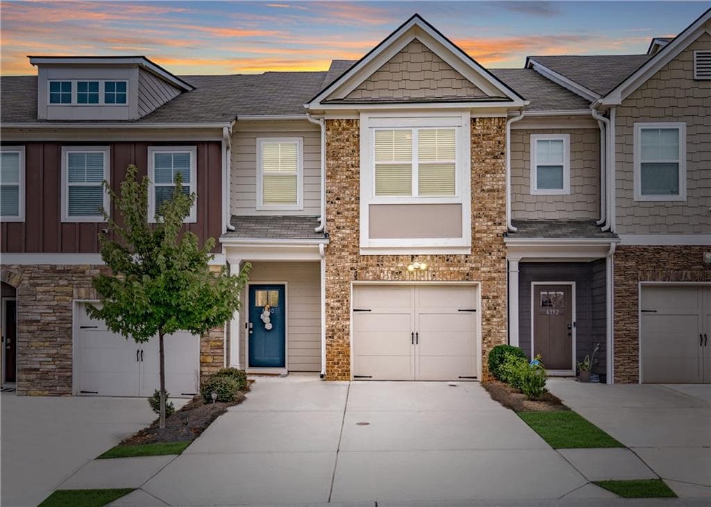 3 bedroom, 3 bathroom, 1,611 sq ft townhouse for sale at 6350 Princeton Ridge Drive, Lithonia, GA 30058 — photo 2
