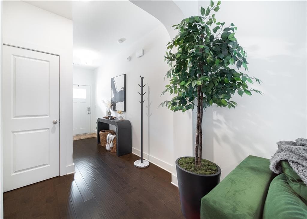 3 bedroom, 3 bathroom, 1,611 sq ft townhouse for sale at 6350 Princeton Ridge Drive, Lithonia, GA 30058 — photo 6