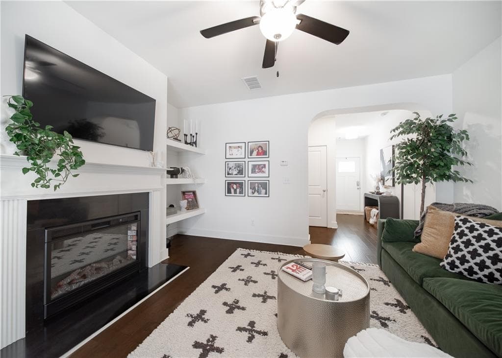 3 bedroom, 3 bathroom, 1,611 sq ft townhouse for sale at 6350 Princeton Ridge Drive, Lithonia, GA 30058 — photo 9