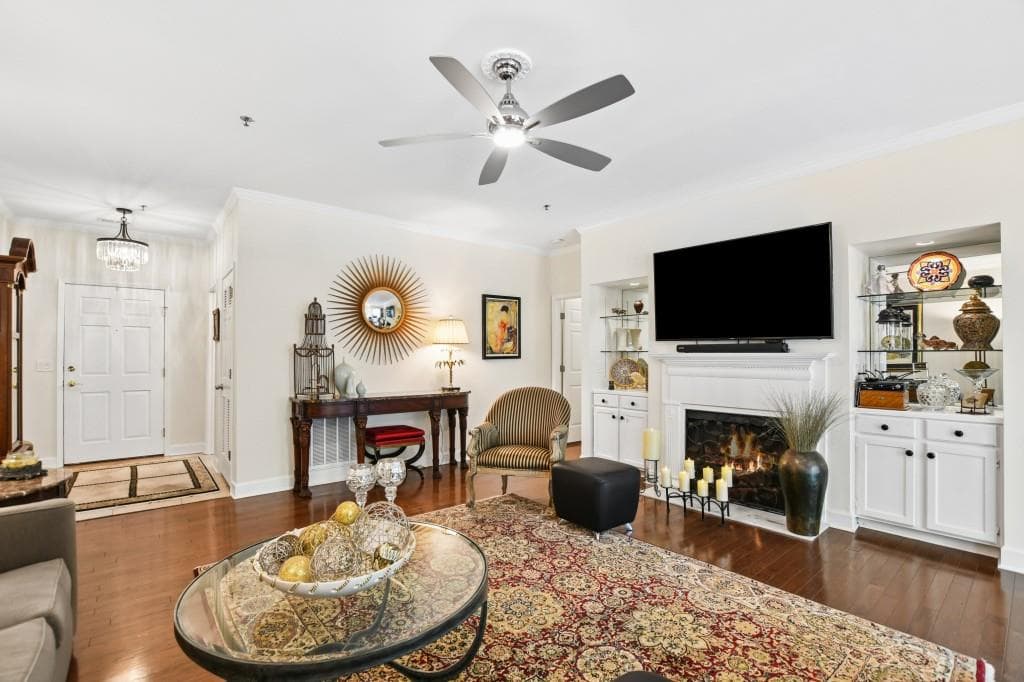 2 bedroom, 3 bathroom, 1,720 sq ft condominium for sale at 2921 Lenox Road 103, Atlanta, GA 30324 — photo 4