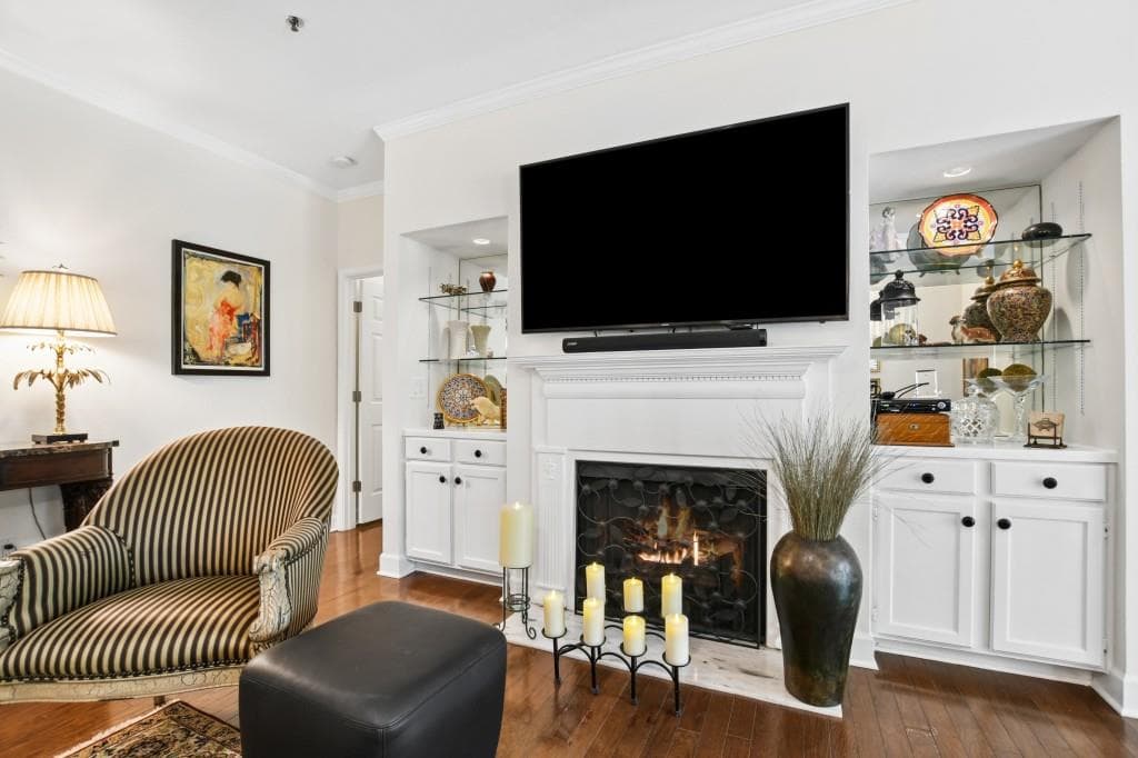 2 bedroom, 3 bathroom, 1,720 sq ft condominium for sale at 2921 Lenox Road 103, Atlanta, GA 30324 — photo 6