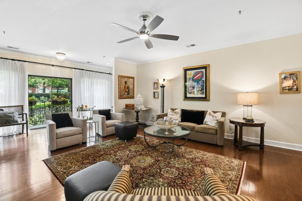 2 bedroom, 3 bathroom, 1,720 sq ft condominium for sale at 2921 Lenox Road 103, Atlanta, GA 30324 — photo 7