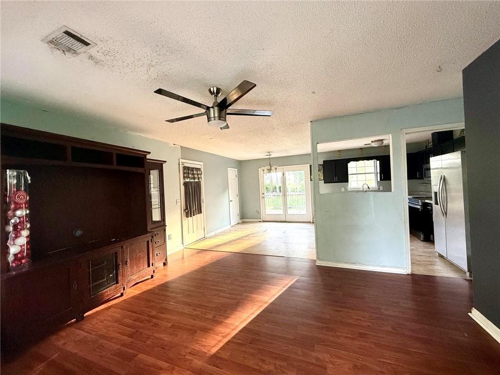 3 bedroom, 1 bathroom, 1,023 sq ft single family residence for sale at 118 Brooksmill Drive, Calhoun, GA 30701 — photo 4