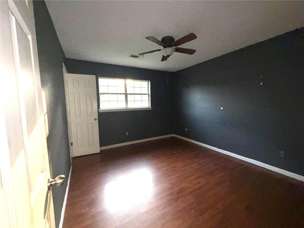 3 bedroom, 1 bathroom, 1,023 sq ft single family residence for sale at 118 Brooksmill Drive, Calhoun, GA 30701 — photo 8