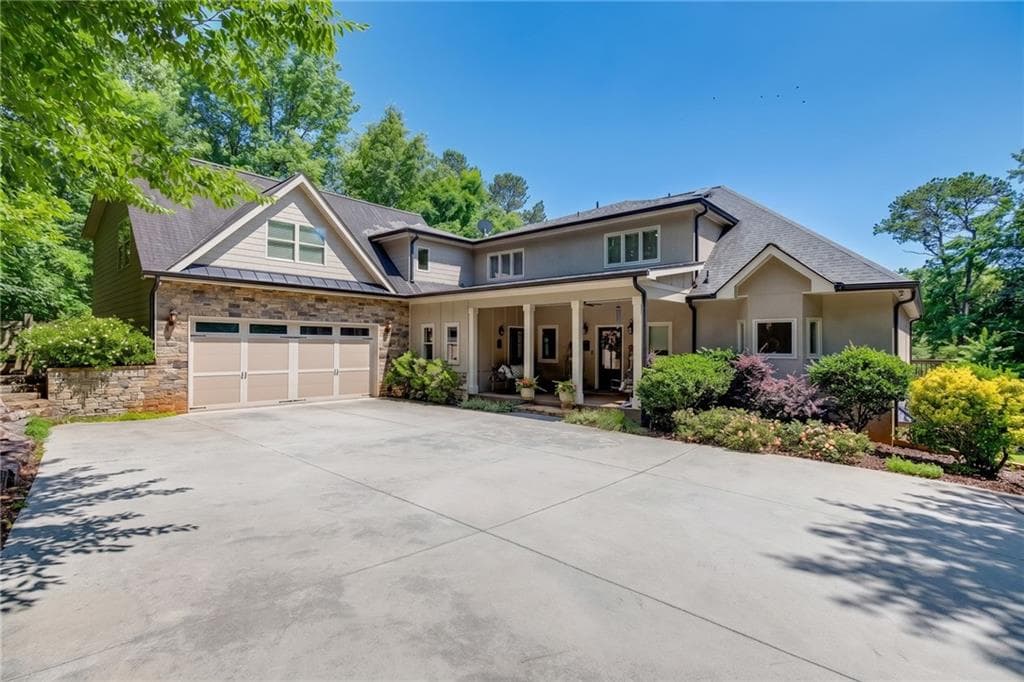 5 bedroom, 6 bathroom, 7,170 sq ft single family residence under contract at 5211 Frazer Road, Buford, GA 30518 — photo 2
