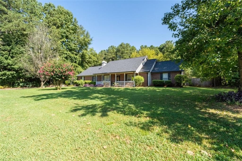 4 bedroom, 2 bathroom, 2,021 sq ft single family residence for sale at 1003 Ola Dale Drive, Mcdonough, GA 30252 — photo 2