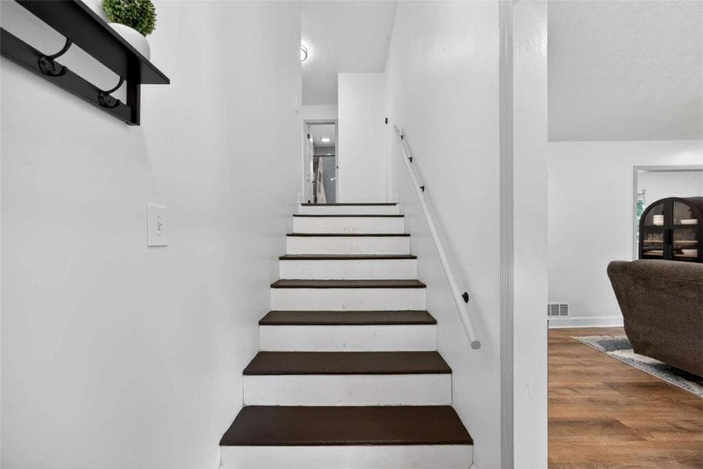 3 bedroom, 2 bathroom, 1,657 sq ft single family residence for sale at 1392 Willow Trail, Atlanta, GA 30311 — photo 9