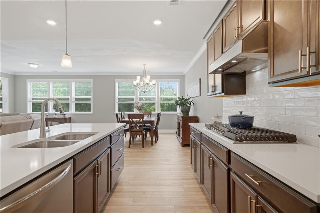 2 bedroom, 2 bathroom, 1,980 sq ft single family residence for sale at 266 Hickory Bluffs Parkway, Canton, GA 30114 — photo 7