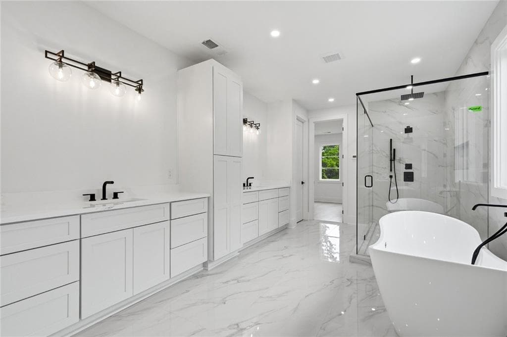 5 bedroom, 6 bathroom, 5,200 sq ft single family residence under contract at 2620 Caney Road, Alpharetta, GA 30005 — photo 9