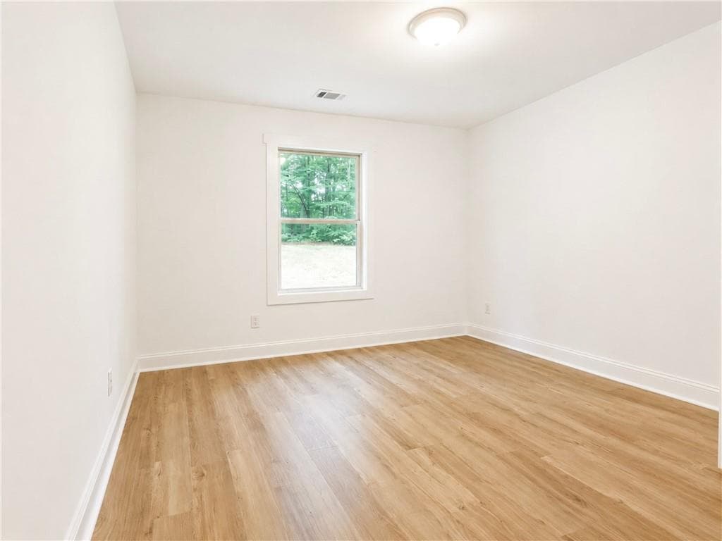 3 bedroom, 2 bathroom, 1,580 sq ft single family residence under contract at 159 Settlement Road, Jasper, GA 30143 — photo 4