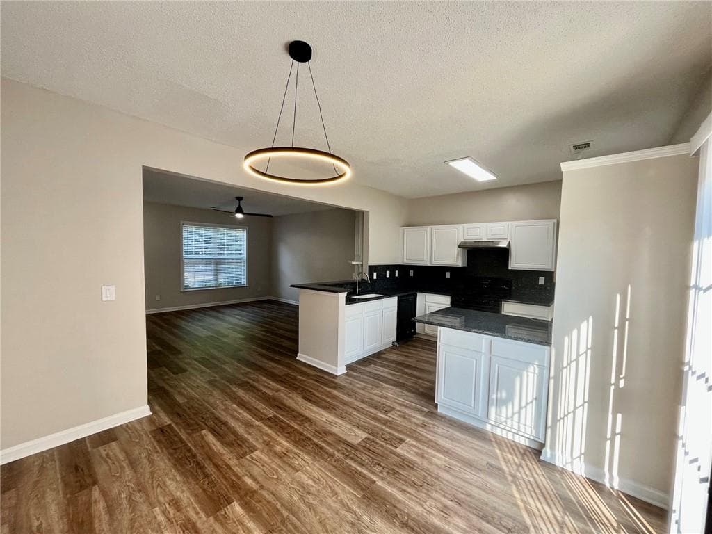 2 bedroom, 3 bathroom, 1,316 sq ft townhouse for sale at 4645 Valais Court 42, Alpharetta, GA 30022 — photo 9