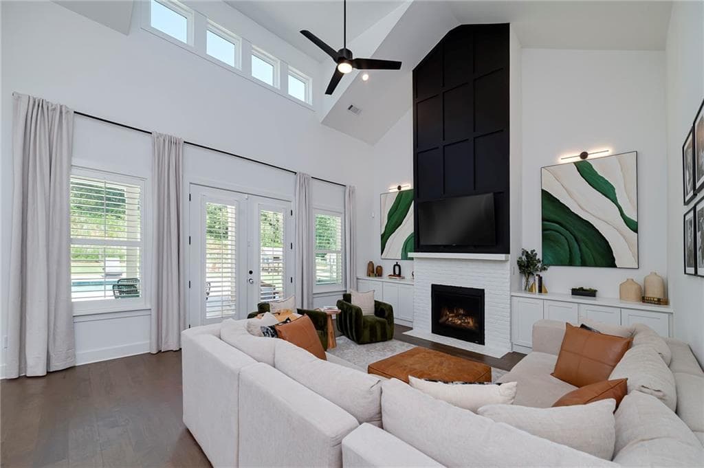 5 bedroom, 5 bathroom, 3,824 sq ft single family residence for sale at 6455 Maddux Path, Cumming, GA 30028 — photo 5
