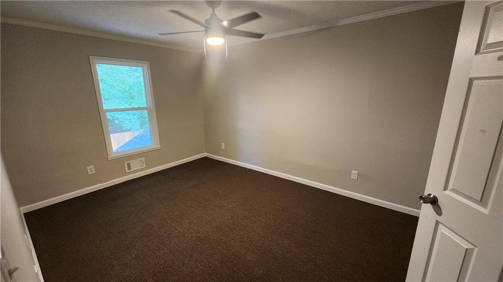 3 bedroom, 2 bathroom, 3,280 sq ft single family residence under contract at 2595 Golfview Terrace, Conyers, GA 30013 — photo 5