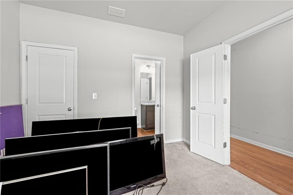 4 bedroom, 3 bathroom, 2,242 sq ft single family residence under contract at 252 Preston Lane, Atlanta, GA 30315 — photo 6