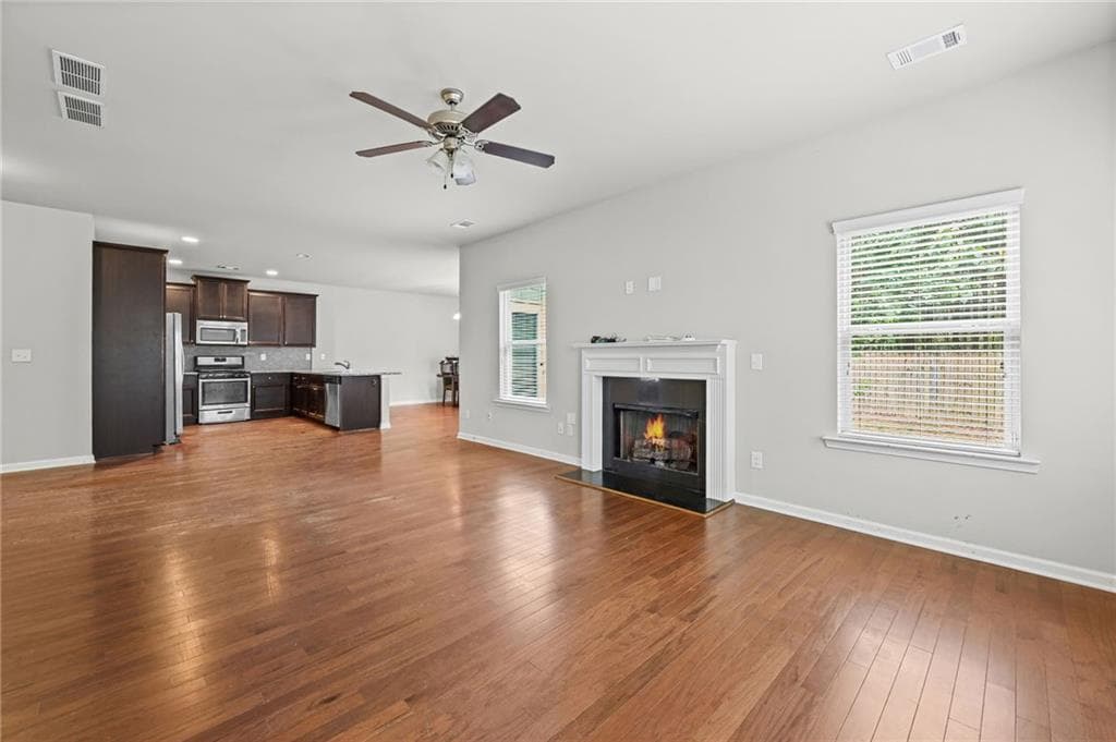 4 bedroom, 3 bathroom, 2,242 sq ft single family residence under contract at 252 Preston Lane, Atlanta, GA 30315 — photo 8