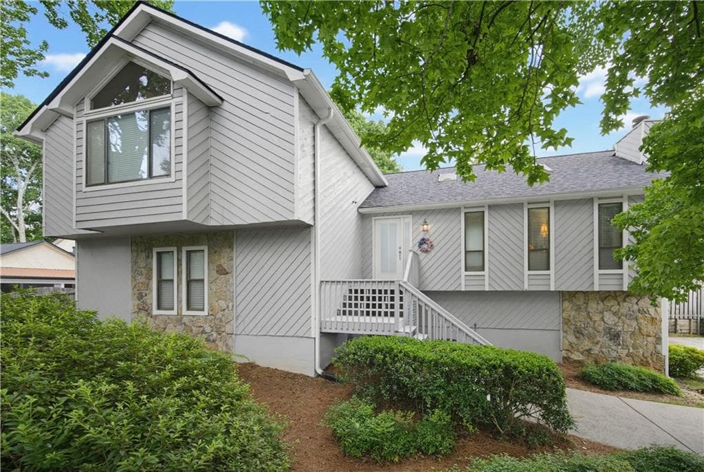 4 bedroom, 3 bathroom, 2,754 sq ft single family residence sold at 4914 Waterport Way, Peachtree Corners, GA 30096