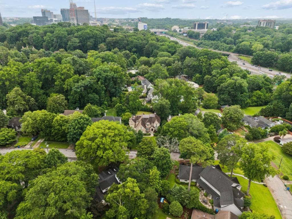 6 bedroom, 8 bathroom, 7,572 sq ft single family residence for sale at 1740 Doncaster Drive, Atlanta, GA 30309 — photo 9