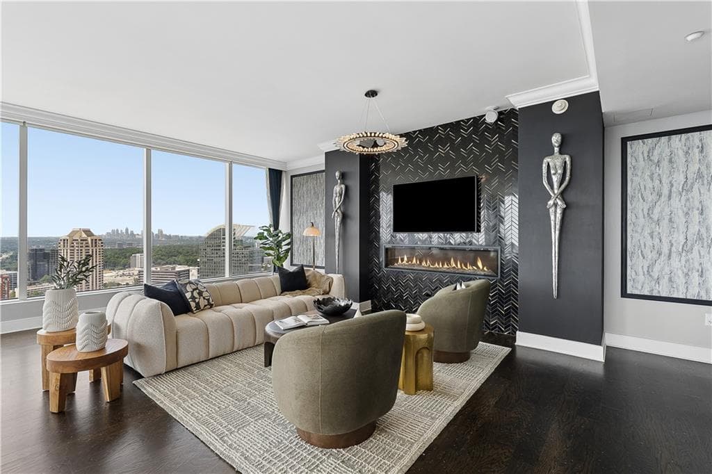 2 bedroom, 3 bathroom, 2,214 sq ft condominium for sale at 3630 Peachtree Road 2404, Atlanta, GA 30326 — photo 10