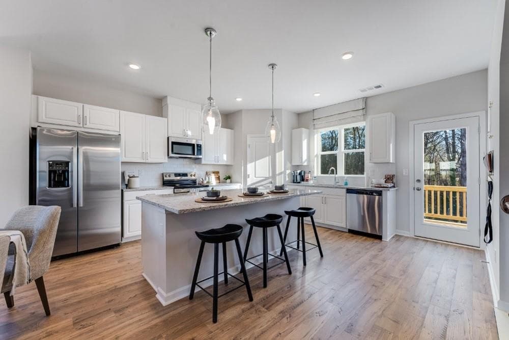 3 bedroom, 4 bathroom, 1,967 sq ft townhouse under contract at 5814 Schelton Place, Mableton, GA 30126 — photo 6