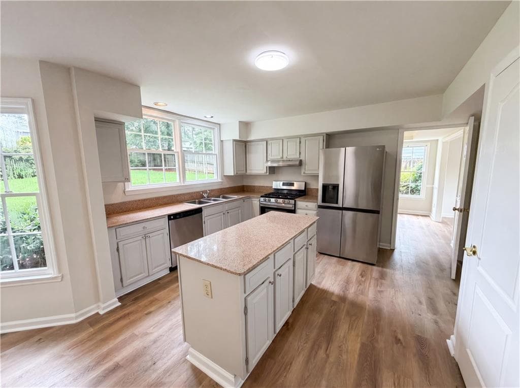 4 bedroom, 3 bathroom, 2,236 sq ft single family residence for sale at 2178 Whitehall Drive, Marietta, GA 30066 — photo 6