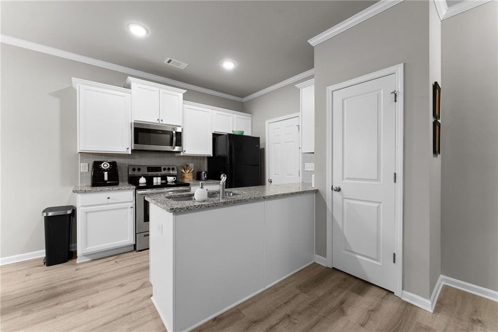 3 bedroom, 3 bathroom, 1,469 sq ft townhouse for sale at 3709 Acorn Drive, Oakwood, GA 30566 — photo 9