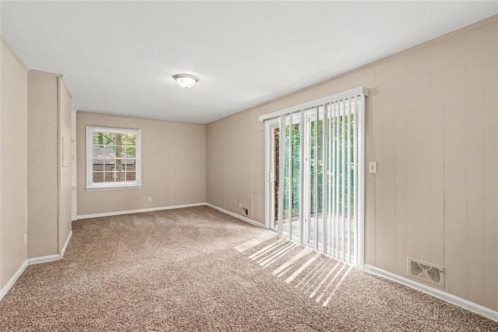5 bedroom, 2 bathroom, 1,650 sq ft single family residence for sale at 6436 Piney Circle, Mableton, GA 30126 — photo 5
