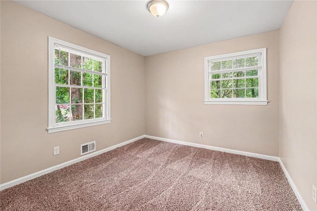 5 bedroom, 2 bathroom, 1,650 sq ft single family residence for sale at 6436 Piney Circle, Mableton, GA 30126 — photo 6